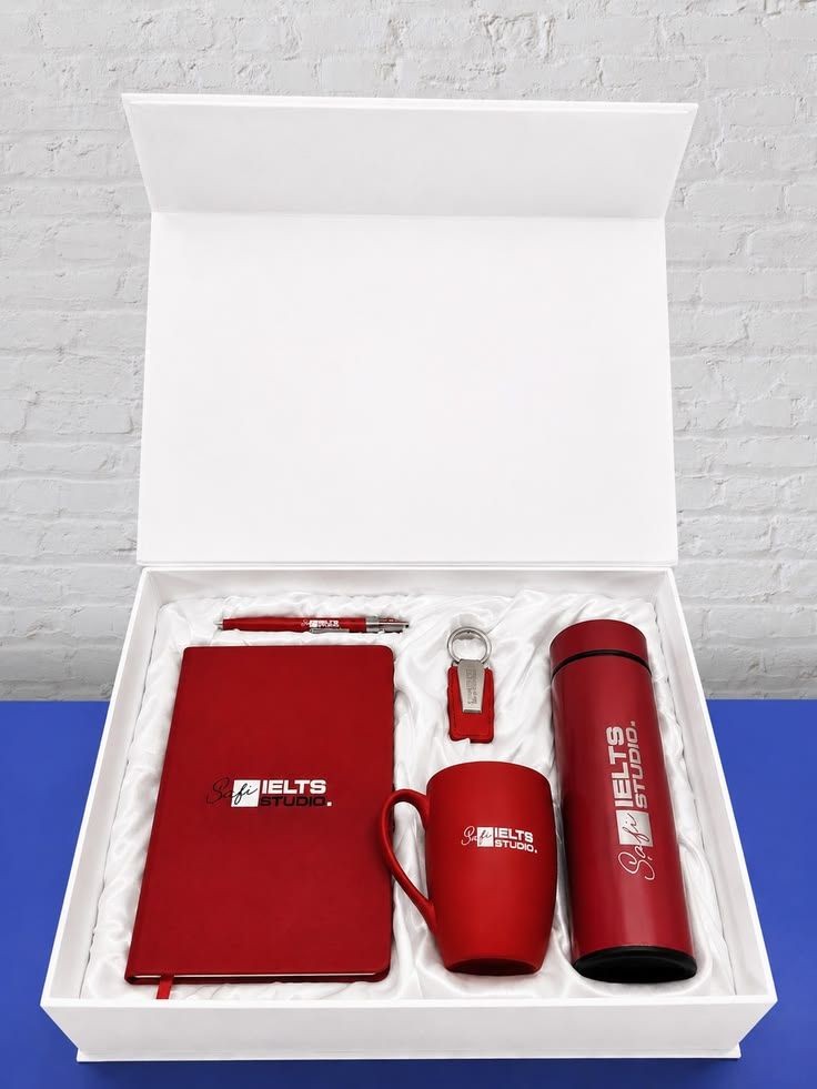 Colour-themed gift set
